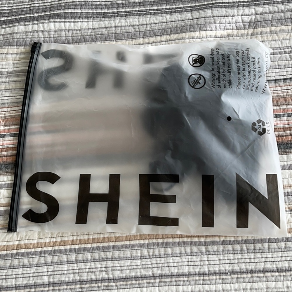 SHEIN Ribbed black bodysuit - Picture 3 of 3
